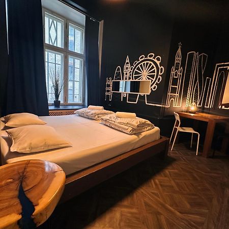 טאלין Imaginary Hostel (Adults Only) מראה חיצוני תמונה