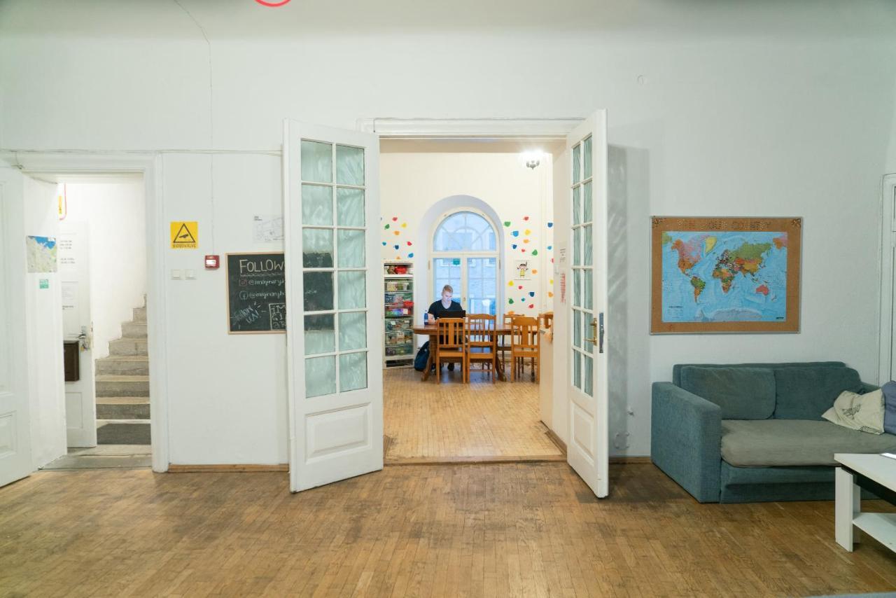 טאלין Imaginary Hostel (Adults Only) מראה חיצוני תמונה